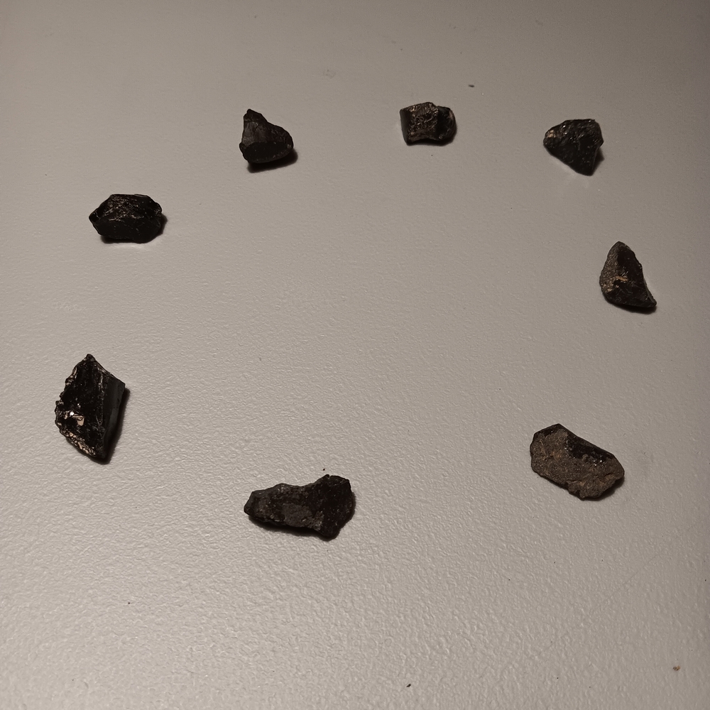 8 Obsidian grid crystals W/ Drawstring Pouch - Picture 3 of 5